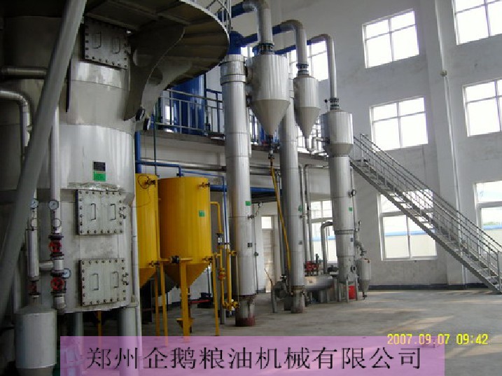 浸出油設(shè)備，浸出油設(shè)備哪家好，小型浸出設(shè)備，浸出器